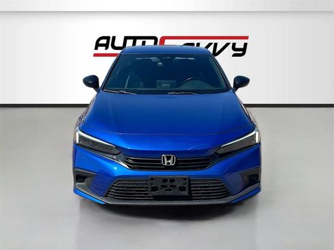 Used 2024 Honda Civic Sport image 2