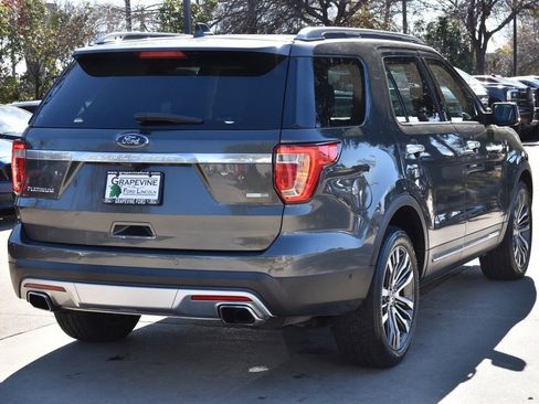 Used 2017 Ford Explorer Platinum image 8