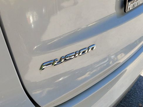 Used 2019 Ford Fusion Titanium image 12