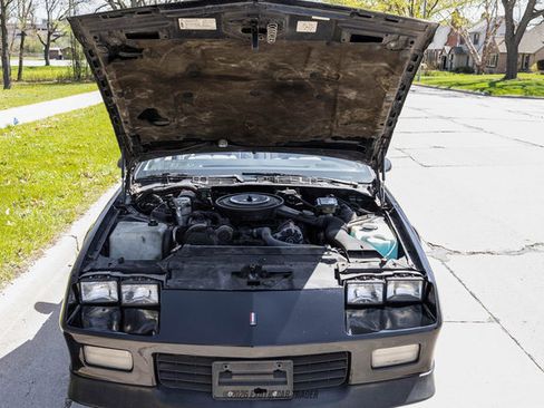 Used 1989 Chevrolet Camaro LT RWD image 23
