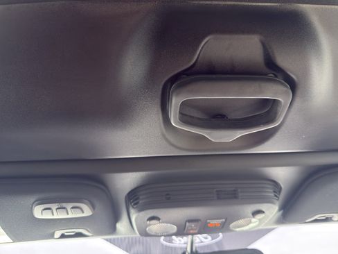 Used 2019 Ford Mustang Premium RWD image 23