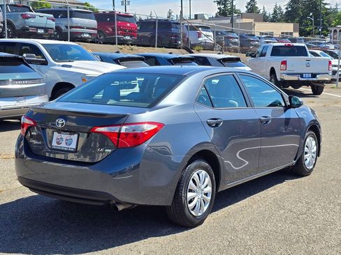 Used 2015 Toyota Corolla LE FWD image 7