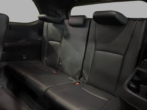 Used 2024 Toyota Grand Highlander AWD Hybrid image 28