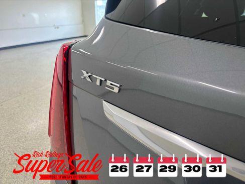 Used 2020 Cadillac XT5 Premium Luxury image 11