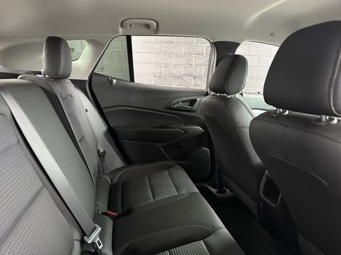 Used 2025 Chevrolet Trax LT image 15