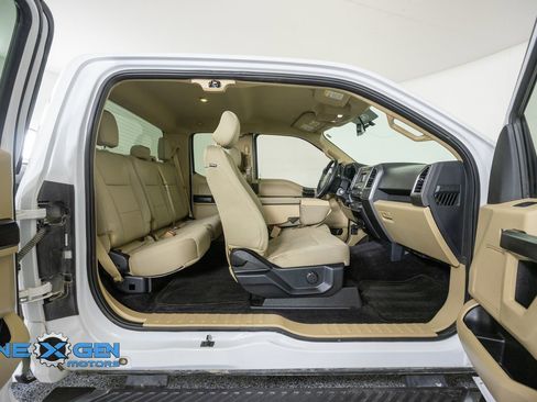 Used 2016 Ford F150 XLT w/ Equipment Group 301A Mid AWD/4WD image 31