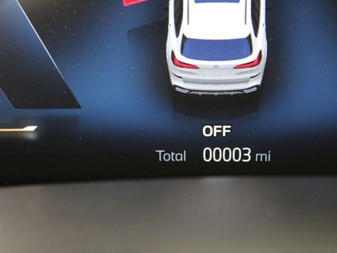 Used 2026 BMW X5 xDrive40i w/ M Sport Package image 19