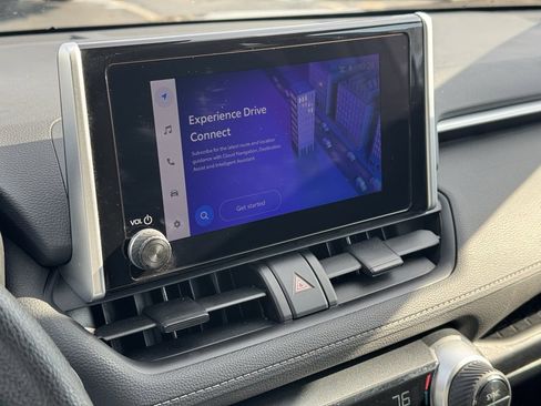 Used 2024 Toyota RAV4 XLE image 29