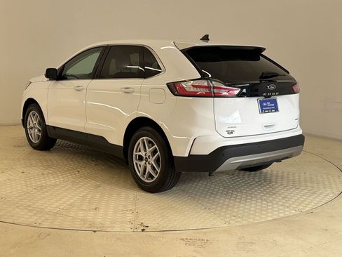 Certified 2024 Ford Edge SEL AWD/4WD image 3