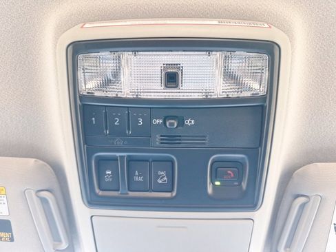 Used 2024 Toyota 4Runner SR5 Premium image 13