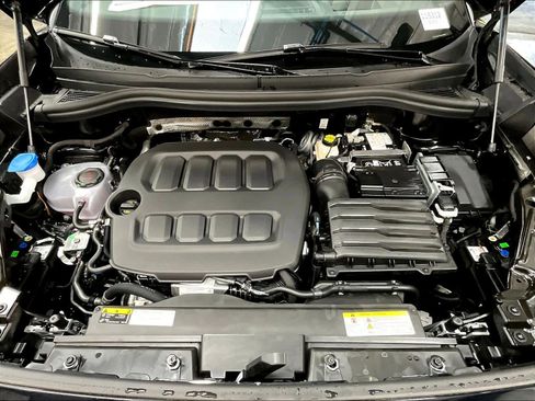 New 2026 Volkswagen Tiguan SE R-Line image 13
