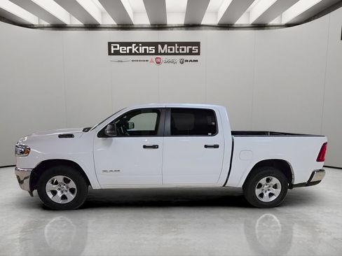 Used 2025 RAM 1500 Big Horn AWD/4WD image 2