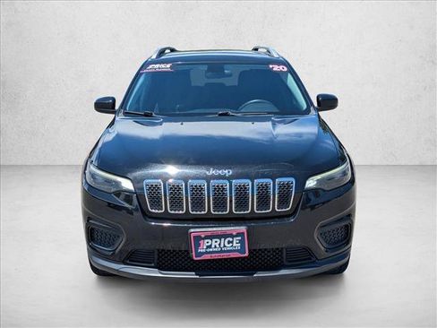 Used 2020 Jeep Cherokee Latitude AWD/4WD image 2
