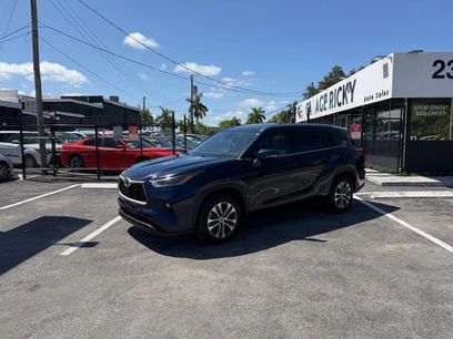 Used 2021 Toyota Highlander XLE