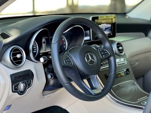 Used 2018 Mercedes-Benz GLC 300 image 15