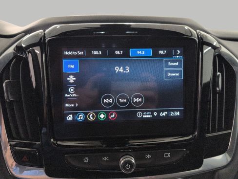 Used 2023 Chevrolet Traverse LT w/ LPO, Floor Liner Package AWD/4WD image 8
