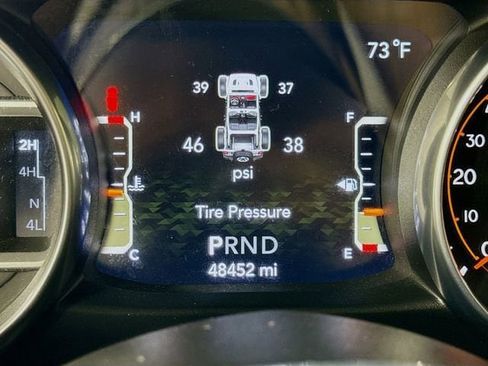 Used 2020 Jeep Wrangler Unlimited Sahara image 12