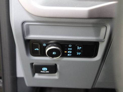 Used 2023 Ford F150 XLT AWD/4WD image 15