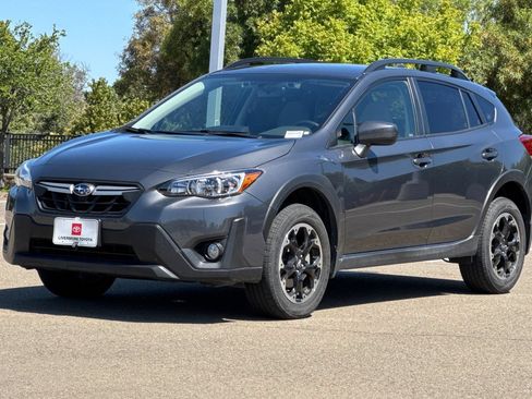 Used 2023 Subaru Crosstrek 2.0i Premium AWD/4WD image 8