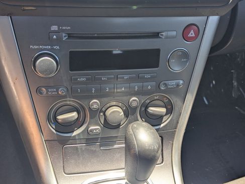 Used 2006 Subaru Legacy 2.5i Limited image 20