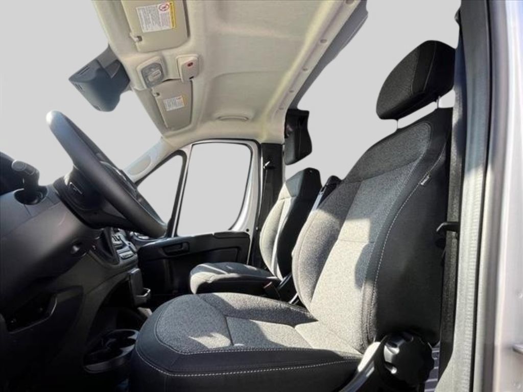 New 2025 RAM ProMaster 2500 w/ Quick Order Package 22G SLT FWD image 7