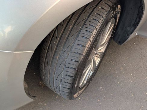 Used 2017 Toyota Camry XLE w/ Advanced Technology Package FWD image 18