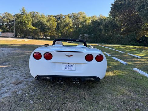 Used 2007 Chevrolet Corvette Convertible w/ Preferred Equipment Group image 7
