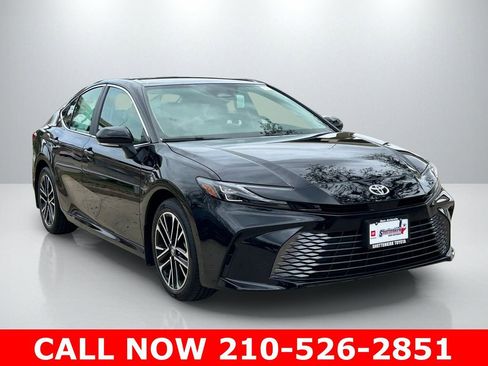 New 2026 Toyota Camry XLE image 3