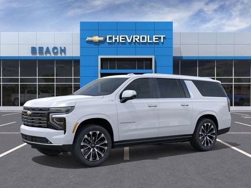 New 2026 Chevrolet Suburban High Country image 2