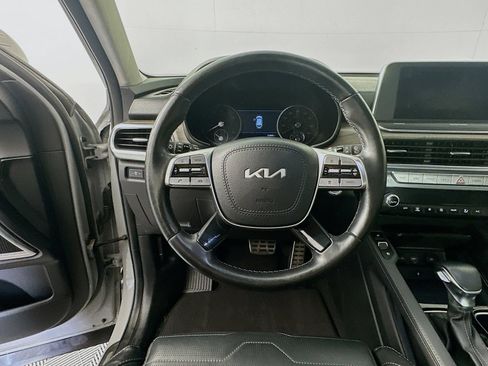 Used 2022 Kia Telluride SX w/ SX Prestige Package AWD/4WD image 11