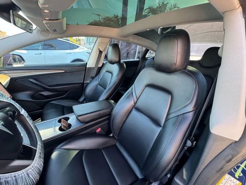 Used 2023 Tesla Model 3 Standard Range RWD image 10