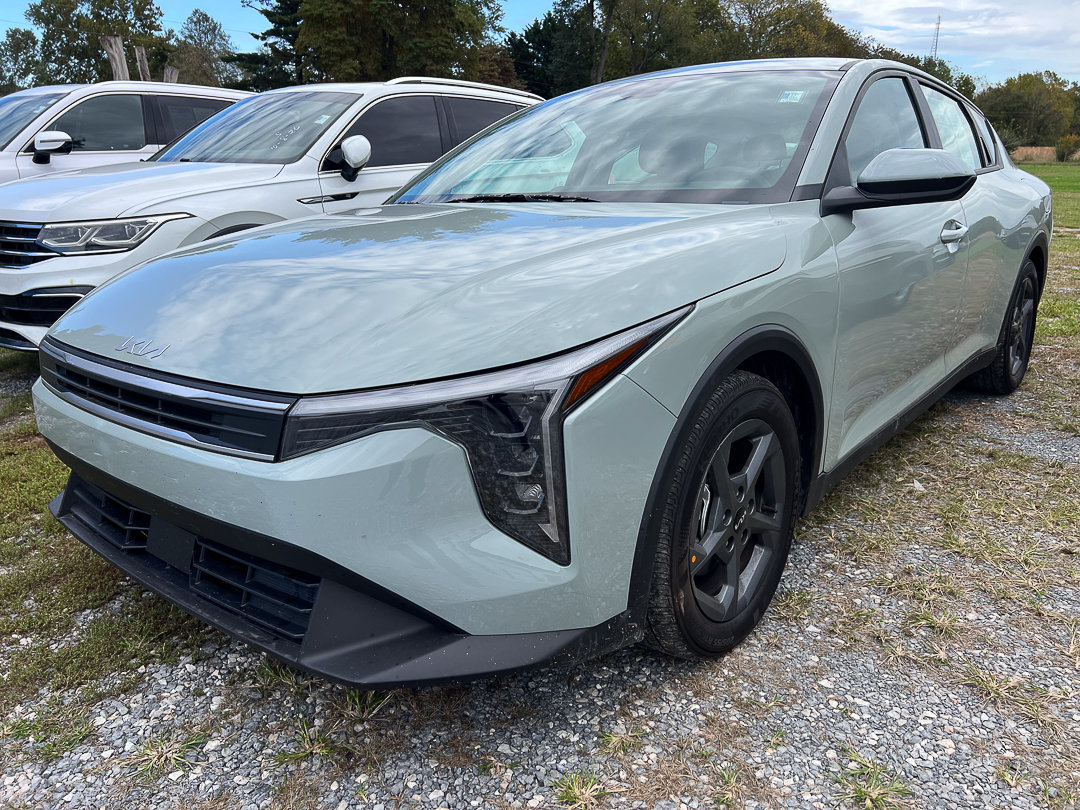 Used 2026 Kia K4 FWD image 2