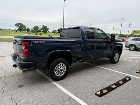 Used 2023 Chevrolet Silverado 2500 W/T w/ WT Fleet Convenience Package AWD/4WD image 2