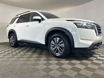 Used 2025 Nissan Pathfinder SV