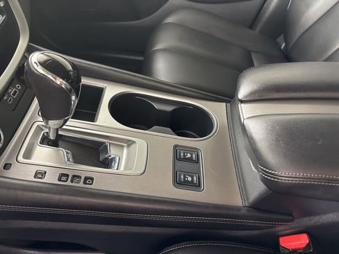 Used 2023 Nissan Murano SV FWD image 35