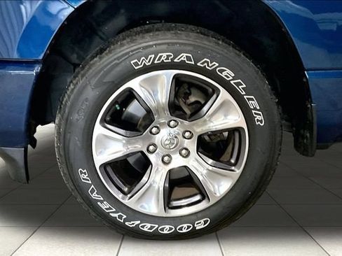 Used 2023 RAM 1500 Laramie AWD/4WD image 10
