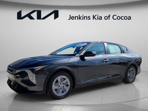 New 2026 Kia K4 FWD image 9