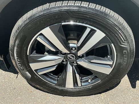 Certified 2023 Nissan Rogue SL w/ SL Premium Package AWD/4WD image 8