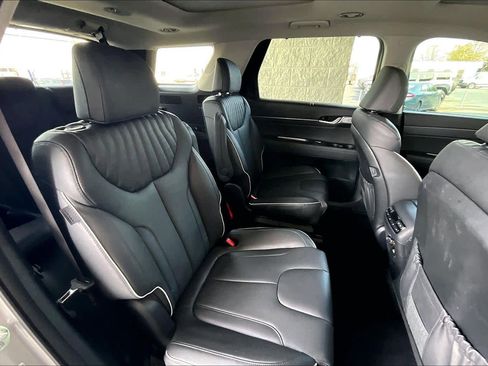 Used 2024 Hyundai Palisade Limited image 20