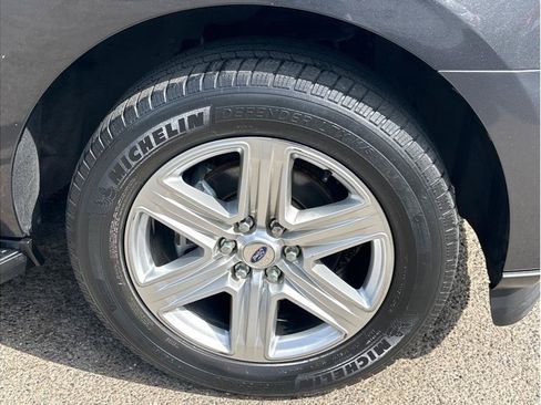 Used 2018 Ford Expedition XLT AWD/4WD image 10