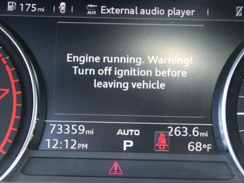 Used 2018 Audi A4 2.0T Premium w/ Convenience Package AWD/4WD image 22