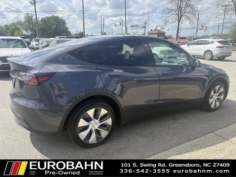 Used 2023 Tesla Model Y Long Range AWD/4WD image 30