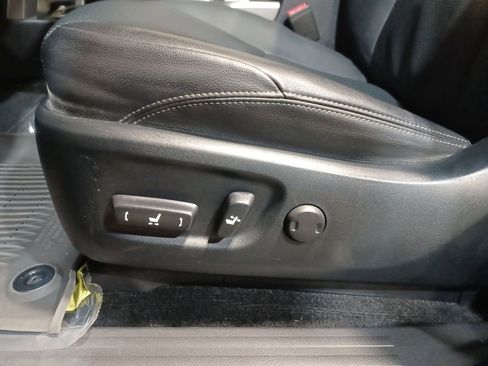 Used 2024 Toyota 4Runner Limited image 14