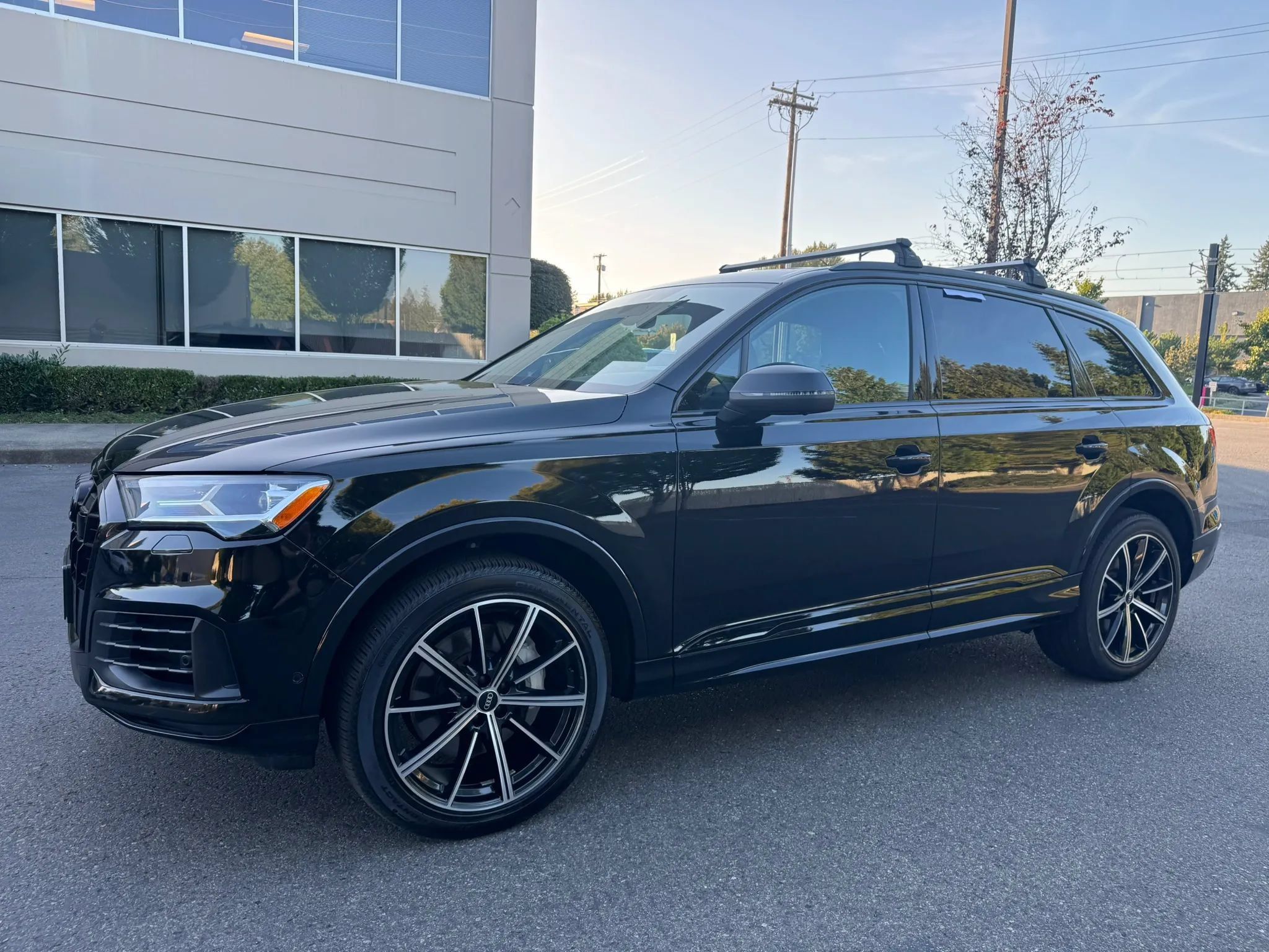 Used 2022 Audi Q7 3.0T Premium Plus w/ Premium Plus Package AWD/4WD image 5