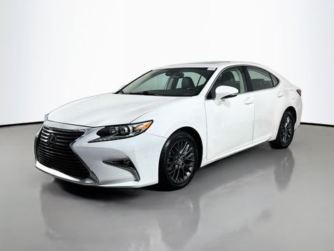 Used 2018 Lexus ES 350 w/ Premier Package FWD image 4