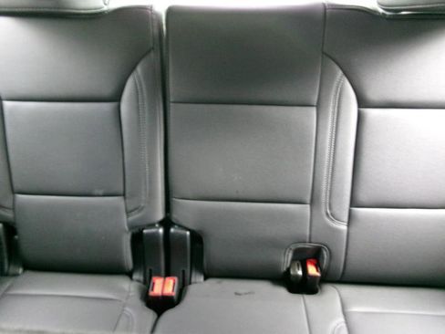 Used 2025 Chevrolet Tahoe LT AWD/4WD image 11
