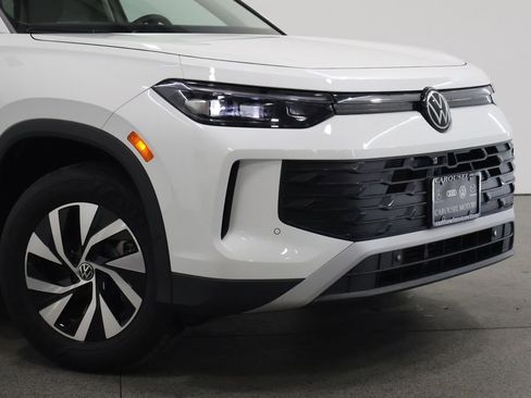 New 2026 Volkswagen Tiguan S AWD/4WD image 3