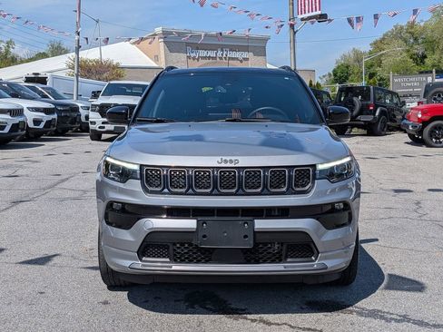 Used 2024 Jeep Compass Limited w/ High Altitude Package AWD/4WD image 3