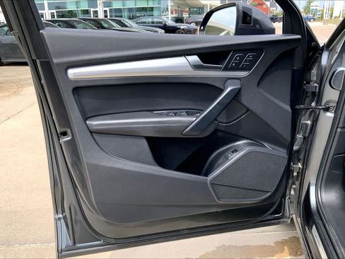 Used 2020 Audi Q5 2.0T Titanium Premium Plus w/ Premium Plus Package image 20