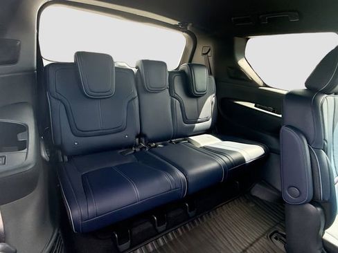 New 2026 INFINITI QX80 4WD w/ Sport Exterior Package image 23